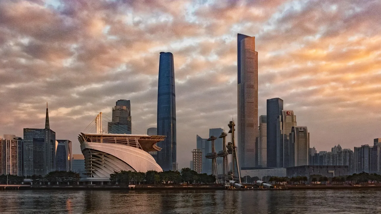 Distrito financiero de Guangzhou sobre el río Perla, la ciudad que recibe la Feria de Cantón